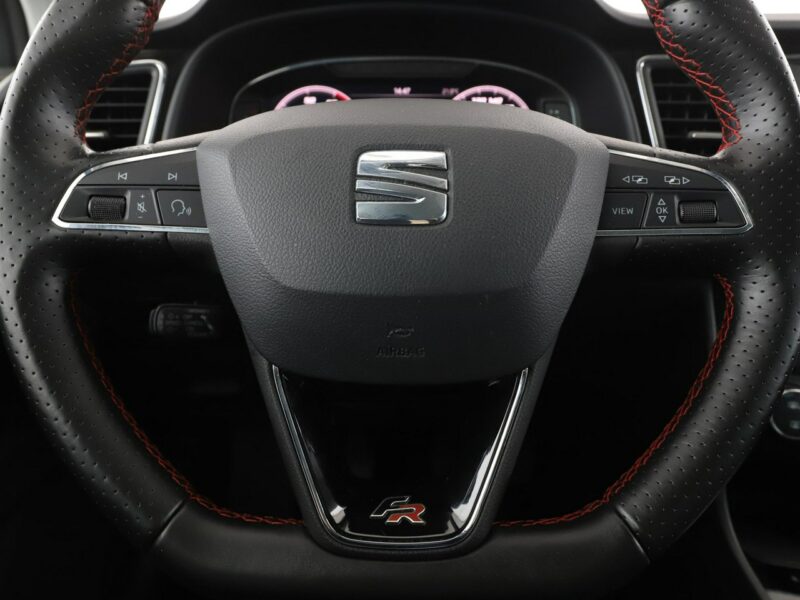 Seat Leon full LED virtual cocpit klima auto kamera i czujniki parkowania grzane III (2012-)