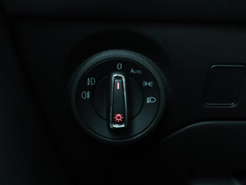 Seat Leon full LED virtual cocpit klima auto kamera i czujniki parkowania grzane III (2012-)