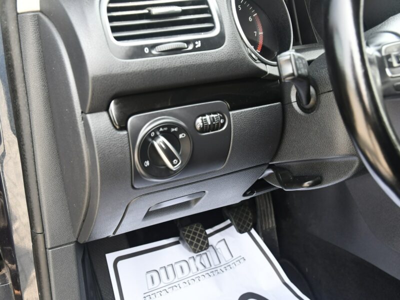 Volkswagen Golf 1,2Turbo benz. Navigacja.Kliamtr 2 str.Hak.Tempomat.Alu.kredyt.OKAZJA VI (2008-2012)