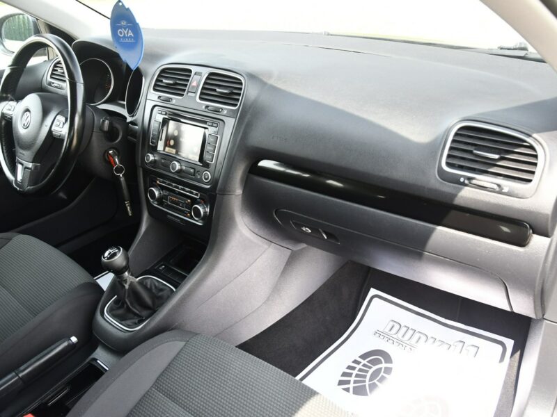 Volkswagen Golf 1,2Turbo benz. Navigacja.Kliamtr 2 str.Hak.Tempomat.Alu.kredyt.OKAZJA VI (2008-2012)