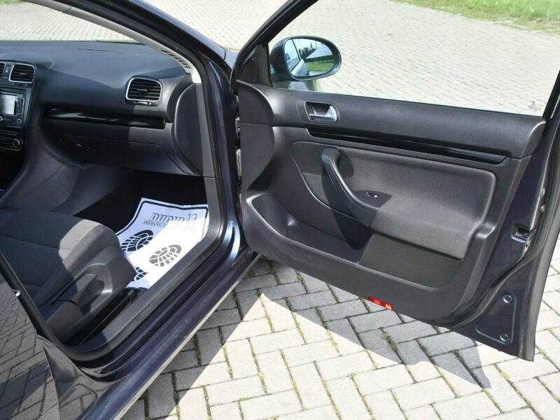 Volkswagen Golf 1,2Turbo benz. Navigacja.Kliamtr 2 str.Hak.Tempomat.Alu.kredyt.OKAZJA VI (2008-2012)