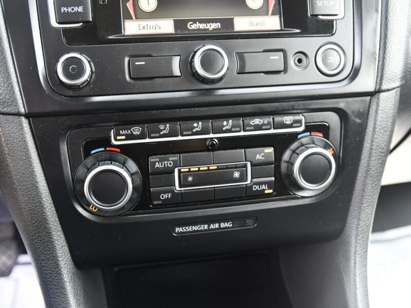 Volkswagen Golf 1,2Turbo benz. Navigacja.Kliamtr 2 str.Hak.Tempomat.Alu.kredyt.OKAZJA VI (2008-2012)