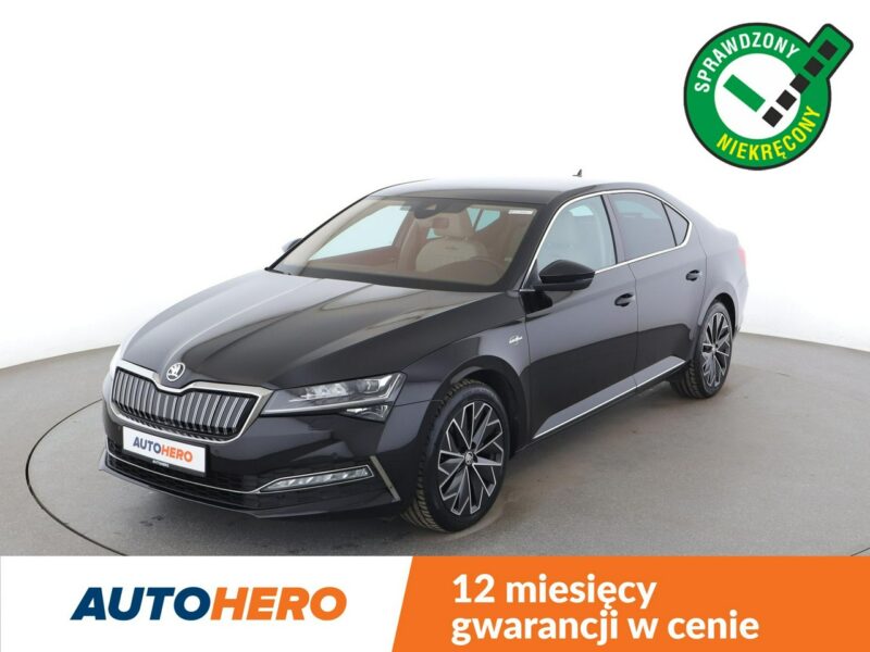 Škoda Superb Plugin in, L&K, skóra, Navi, Podg.fotele, tempomat, Bluetooth III (2015-2023)