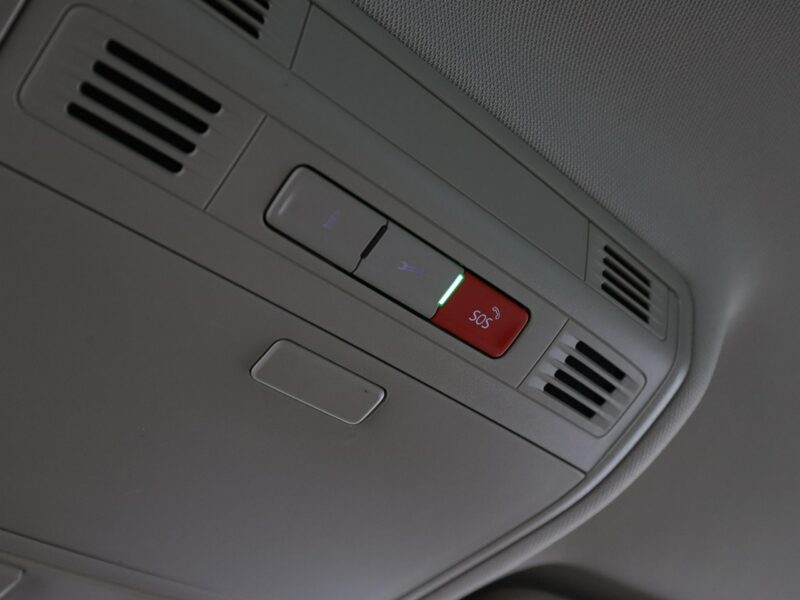 Škoda Superb Plugin in, L&K, skóra, Navi, Podg.fotele, tempomat, Bluetooth III (2015-2023)