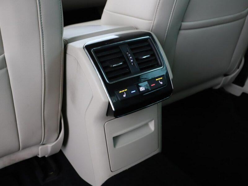 Škoda Superb Plugin in, L&K, skóra, Navi, Podg.fotele, tempomat, Bluetooth III (2015-2023)