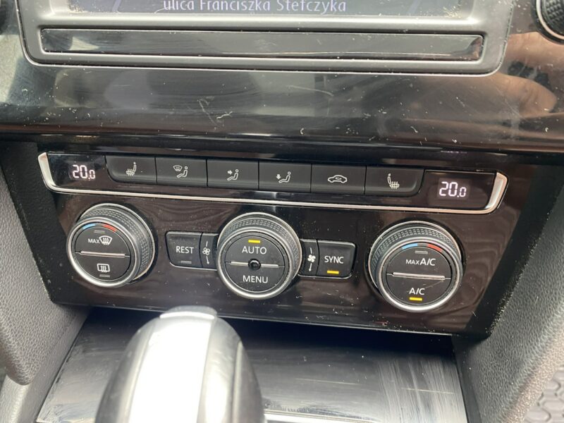 Volkswagen Passat 240KM, wirtualne zegary, 4Motion, DSG, skóry podgrzewane, nawigacja B8 (2014-2023)