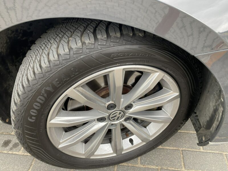 Volkswagen Passat 240KM, wirtualne zegary, 4Motion, DSG, skóry podgrzewane, nawigacja B8 (2014-2023)