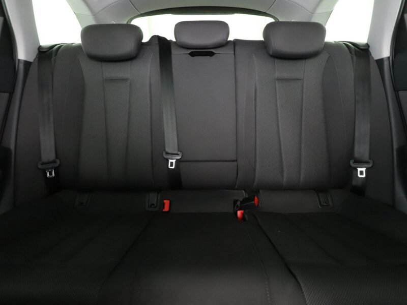 Audi A4 Allroad Allroad Quattro S-tronic Virtual Tempomat Navi Grzane Fotele Xenon APS