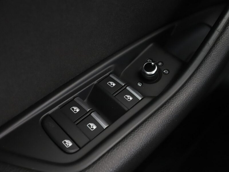 Audi A4 Allroad Allroad Quattro S-tronic Virtual Tempomat Navi Grzane Fotele Xenon APS