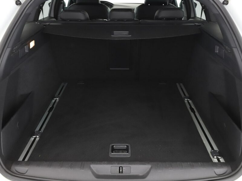 Peugeot 308 automat full LED skóra/alcantara navi kamera i czujniki parkowania T9 (2014-2021)