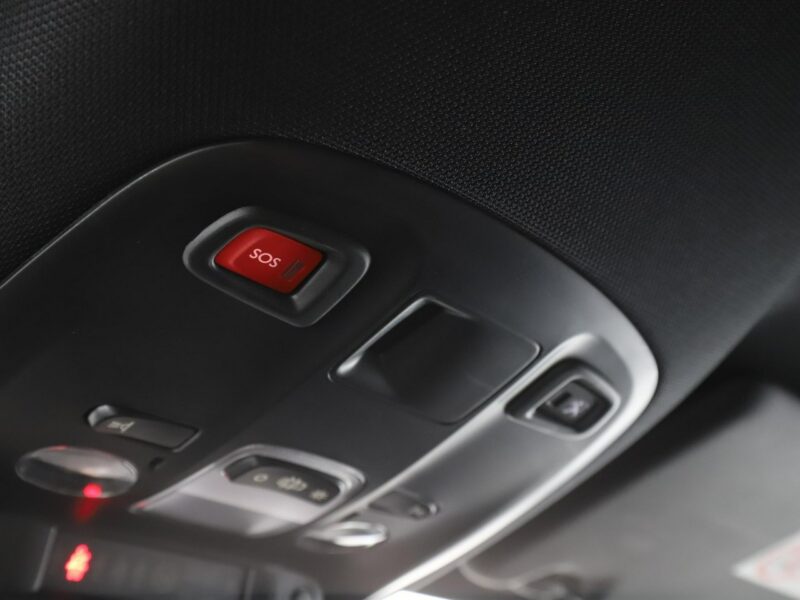 Peugeot 308 automat full LED skóra/alcantara navi kamera i czujniki parkowania T9 (2014-2021)