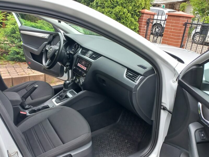 Škoda Octavia DSG Salon PL Serwis ASO 1.5 TSI 150KM F.VAT23% 29.9 tys Export III (2013-)