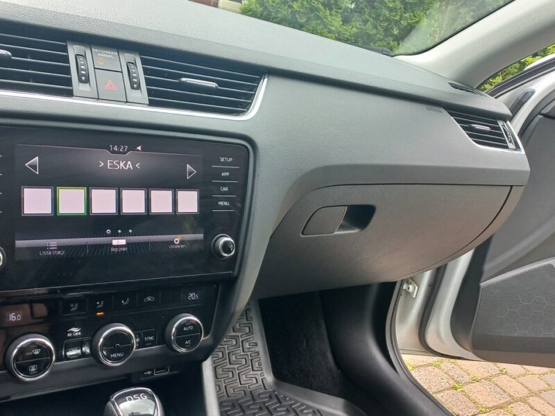 Škoda Octavia DSG Salon PL Serwis ASO 1.5 TSI 150KM F.VAT23% 29.9 tys Export III (2013-)