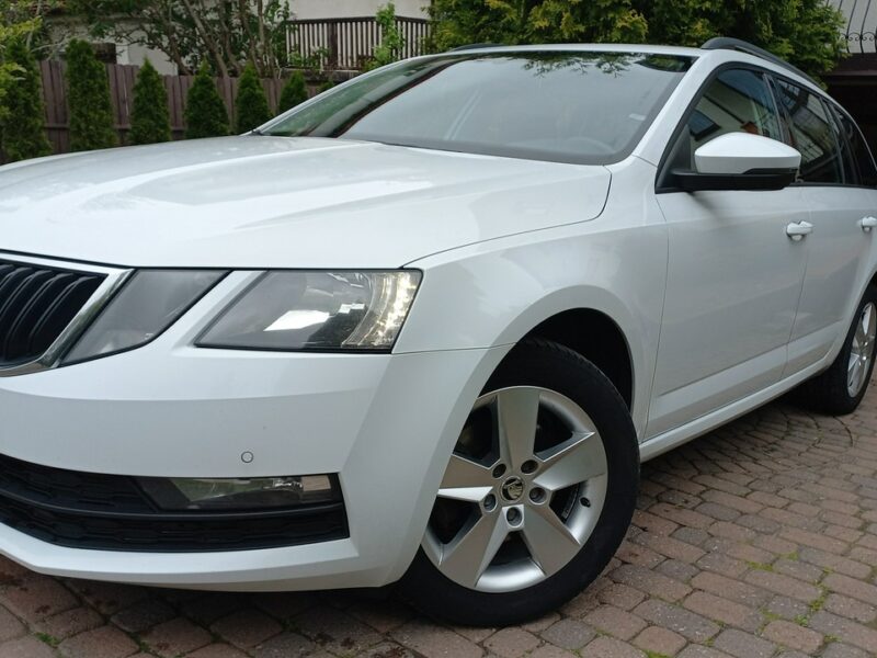 Škoda Octavia DSG Salon PL Serwis ASO 1.5 TSI 150KM F.VAT23% 29.9 tys Export III (2013-)