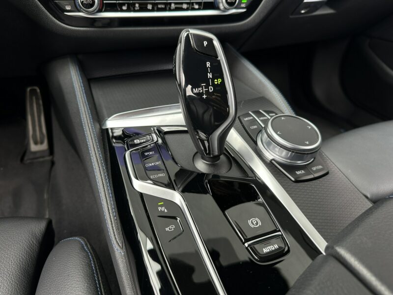 BMW 530 xDrive, 252KM, Lifting, M-Pakiet, FV-23%, Fotele sportowe, Salon PL G30 (2017-)