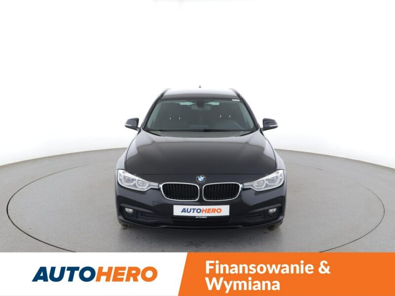 BMW 318 2.0d Automat Advantage Klimatronik Tempomat Navi Grzane Fotele PDC LED F30/F31 (2012-)
