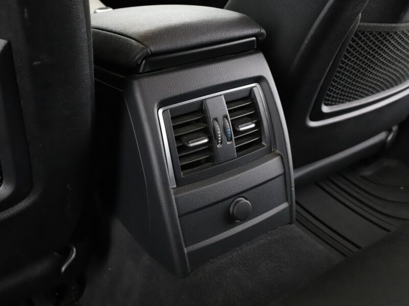 BMW 318 2.0d Automat Advantage Klimatronik Tempomat Navi Grzane Fotele PDC LED F30/F31 (2012-)