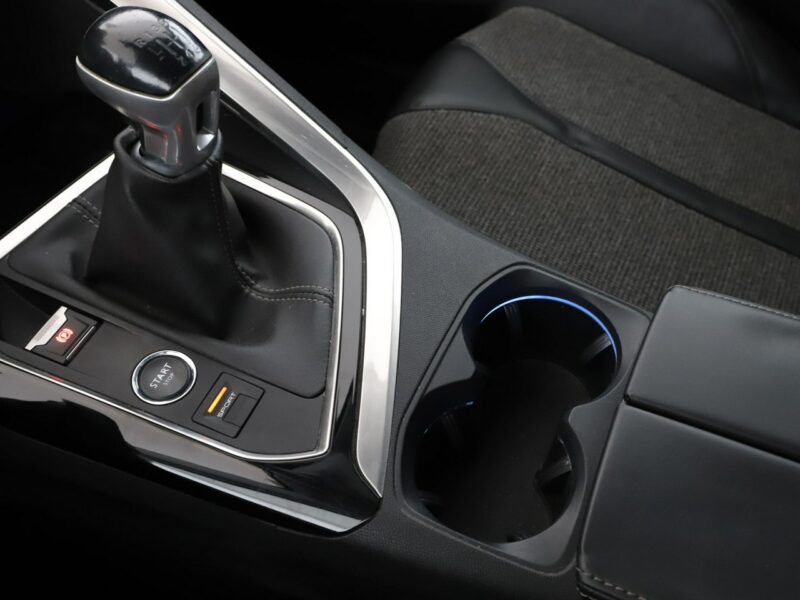 Peugeot 3008 navi virtual cocpik półskóra kamera i czujniki parkowania II (2016-)