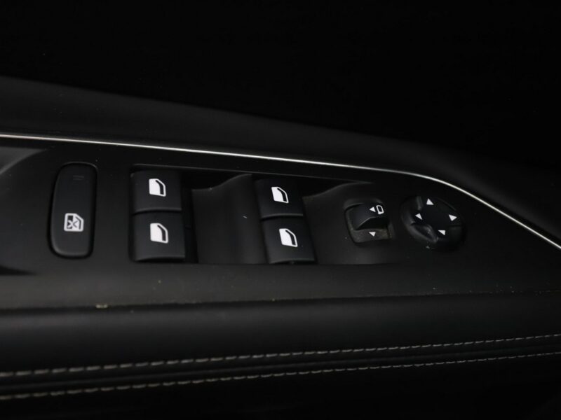 Peugeot 3008 navi virtual cocpik półskóra kamera i czujniki parkowania II (2016-)