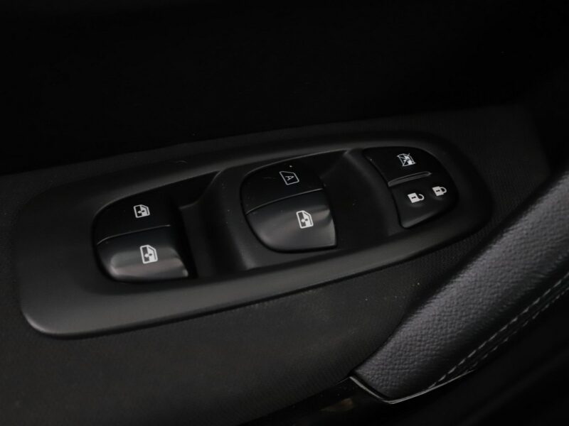 Renault Kadjar navi klima auto czujniki parkowania multifunkcja I (2015-)