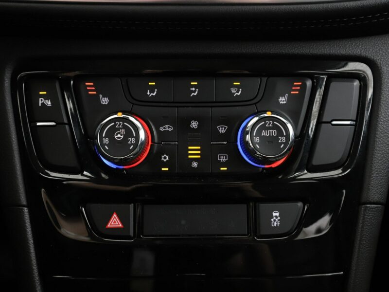 Opel Mokka Innovation automat skóra navi kamera grzane fotele +kier. klima-auto t I (2012-2019)