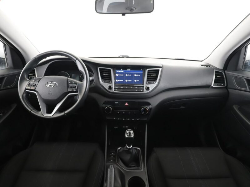 Hyundai Tucson navi klima czujniki parkowania grzane fotele III (2015-2020)