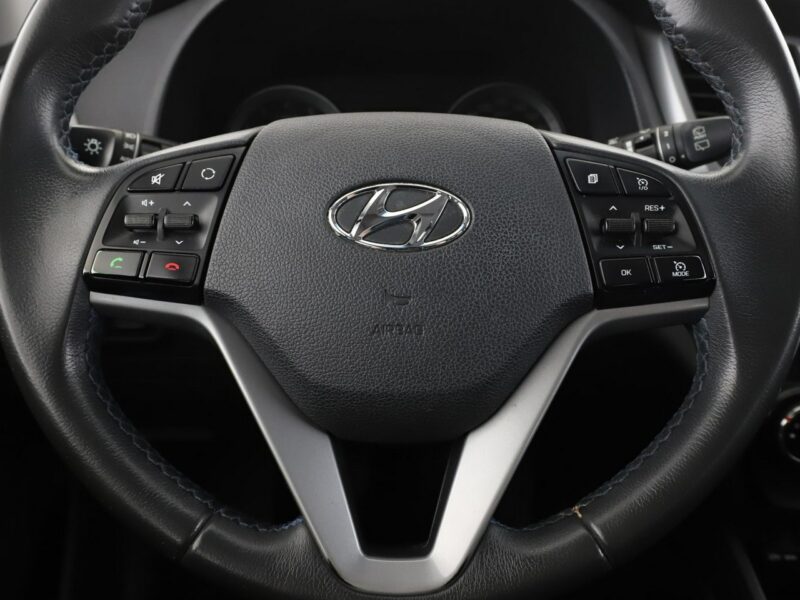 Hyundai Tucson navi klima czujniki parkowania grzane fotele III (2015-2020)