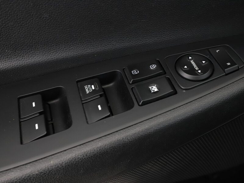 Hyundai Tucson navi klima czujniki parkowania grzane fotele III (2015-2020)