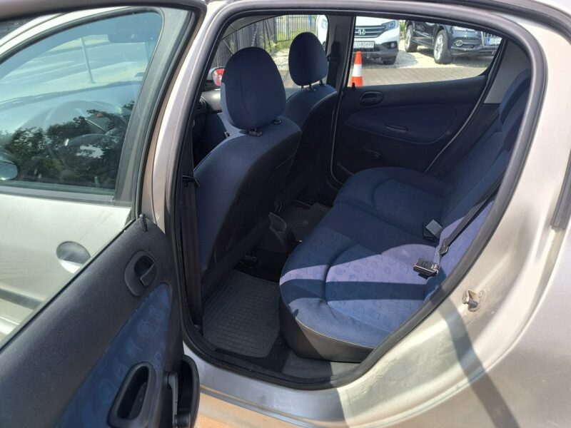 Peugeot 206 1.1i Benzyna
