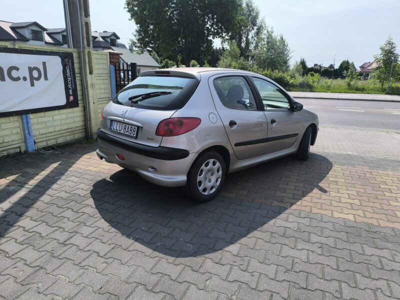 Peugeot 206 1.1i Benzyna
