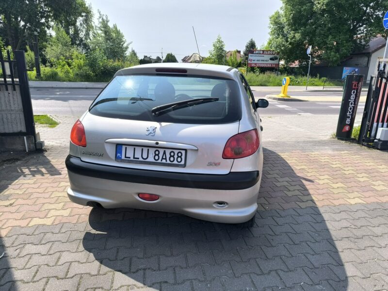 Peugeot 206 1.1i Benzyna