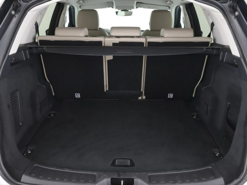 Land Rover Discovery Sport 2.0 Td4 Mild-Hybrid AWD Tempomat Nawigacja El.Fotele Skóra Kamera LED