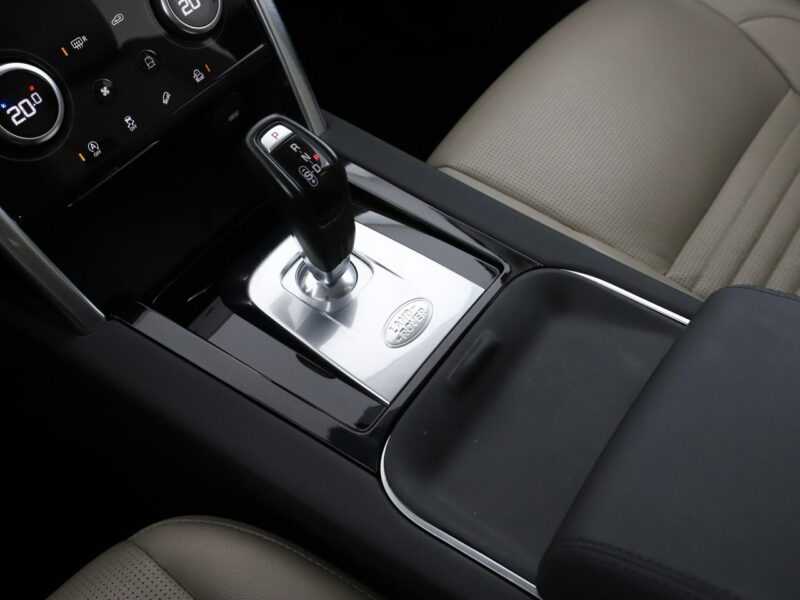 Land Rover Discovery Sport 2.0 Td4 Mild-Hybrid AWD Tempomat Nawigacja El.Fotele Skóra Kamera LED