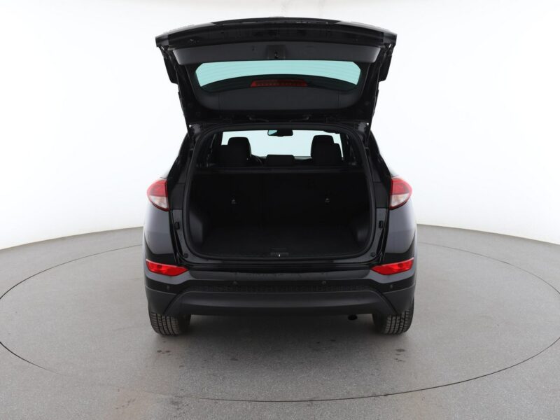 Hyundai Tucson navi klima auto grzane fotele kamera i czujniki parkowania III (2015-2020)
