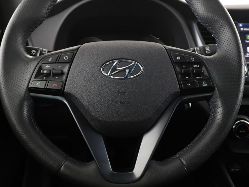 Hyundai Tucson navi klima auto grzane fotele kamera i czujniki parkowania III (2015-2020)