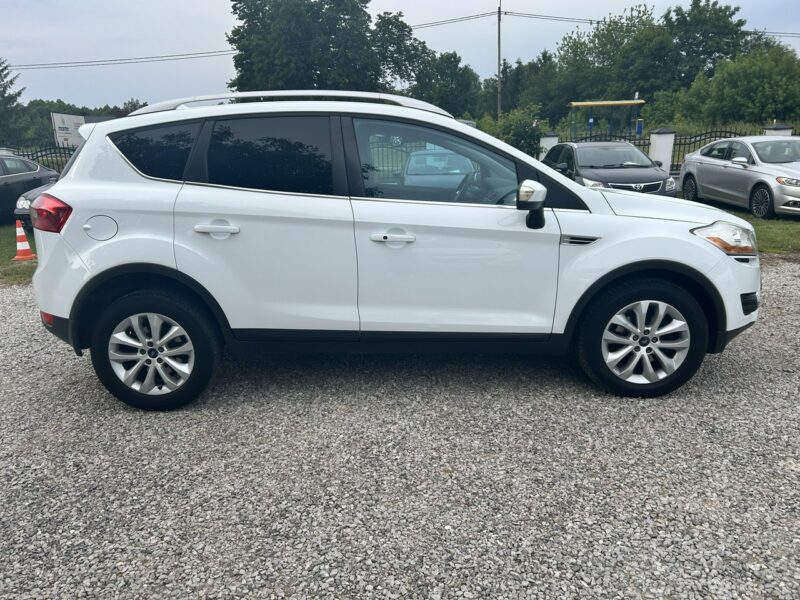 Ford Kuga Titanium, Panorama I (2008-2012)