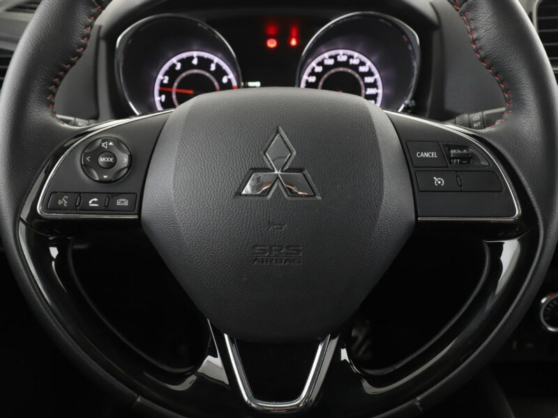 Mitsubishi ASX Xenon grzane fotele półskóra navi bluetooth