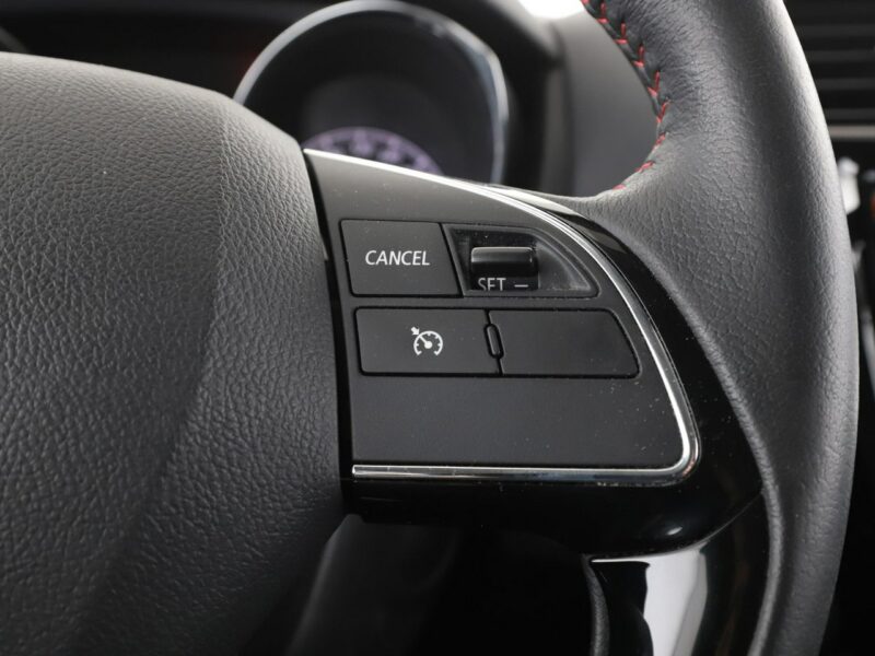 Mitsubishi ASX Xenon grzane fotele półskóra navi bluetooth