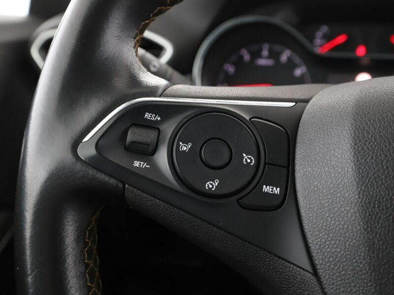 Opel Crossland Navi Automatyczna klimatyzacja Kamera cofania Bluetooth