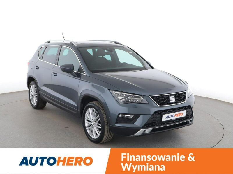 Seat Ateca Xcellence automat 4x4 alcantara panorama navi grzane fotele kamera ACC