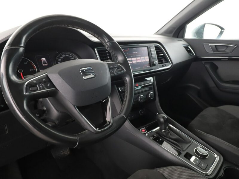 Seat Ateca Xcellence automat 4x4 alcantara panorama navi grzane fotele kamera ACC