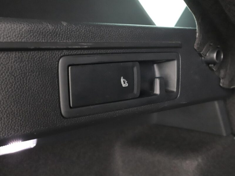 Seat Ateca Xcellence automat 4x4 alcantara panorama navi grzane fotele kamera ACC