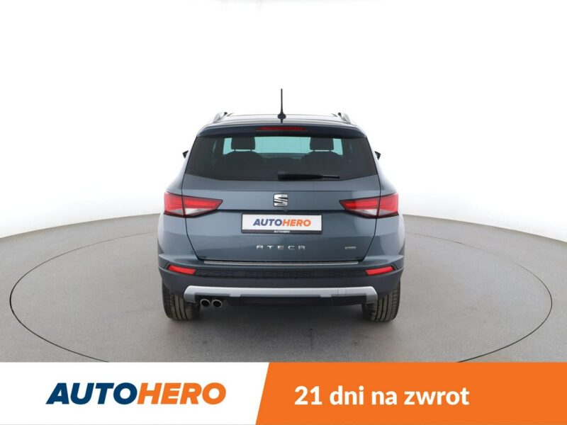Seat Ateca Xcellence automat 4x4 alcantara panorama navi grzane fotele kamera ACC