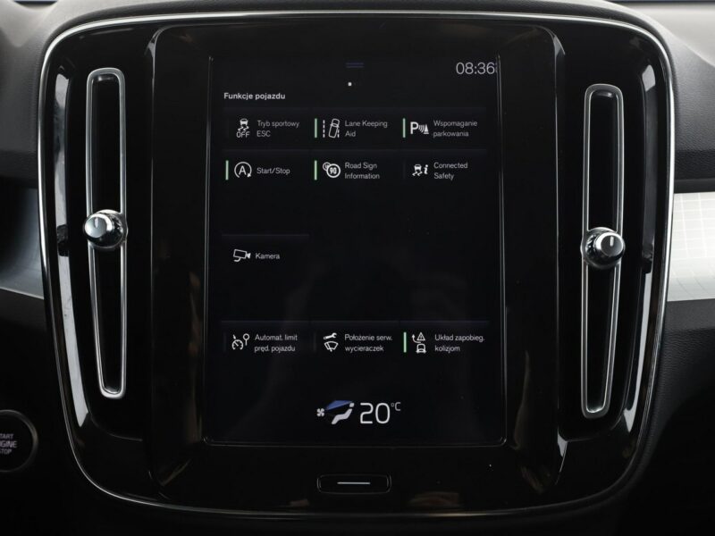 Volvo XC 40 FV23% Business Plus automat 4x4 navi PDC-kamera LED tempomat