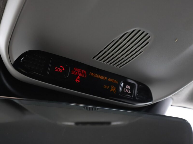 Volvo XC 40 FV23% Business Plus automat 4x4 navi PDC-kamera LED tempomat