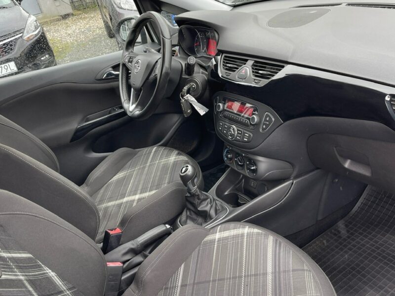 Opel Corsa 1.4 Benzyna Zarejestrowany Ubezpieczony E (2014-)
