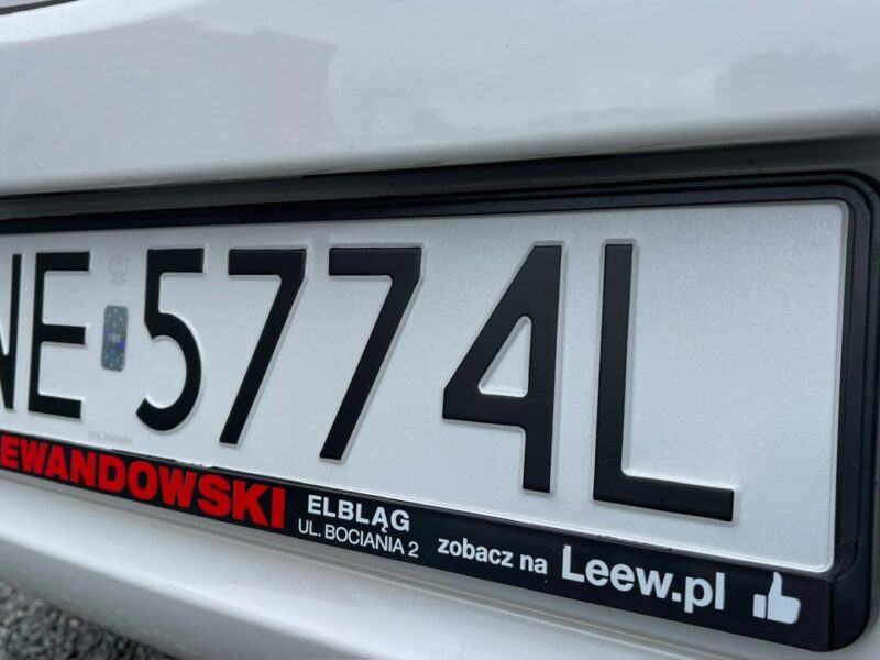 Opel Corsa 1.4 Benzyna Zarejestrowany Ubezpieczony E (2014-)