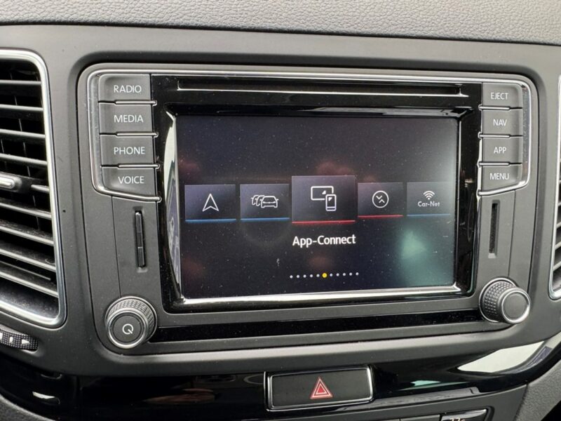 Volkswagen Sharan PROMOCJA cenowa - Pisemna Gwarancja 12 miesięcy II (2010-)