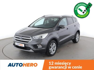 Ford Kuga niski przebieg, navi klima auto grzane fotele czujniki parkowania II (2012-)