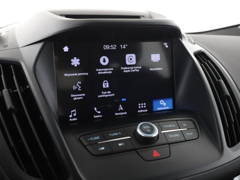 Ford Kuga niski przebieg, navi klima auto grzane fotele czujniki parkowania II (2012-)